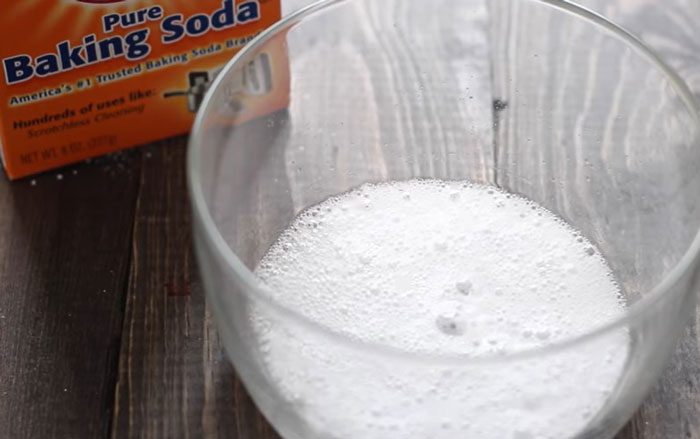 Cleaning with baking soda