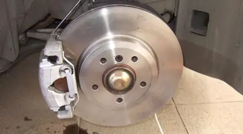 Follow the steps below to clean your rotors rust