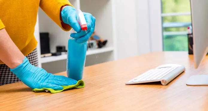 How to Clean Desk Mat: The Easy Way