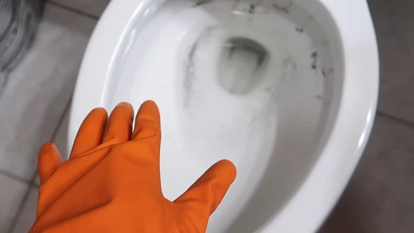 Are Some Poop Stains Permanent in a Toilet Bowl