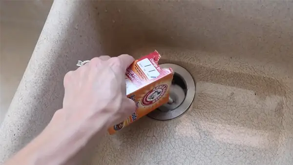 Can Drain Cleaner for Sludge Remove Paper Clogs