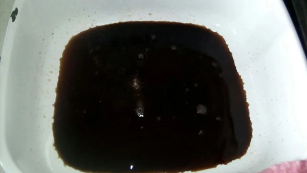 Can Tea Leaves Create Black Sludge in Drain Pipes