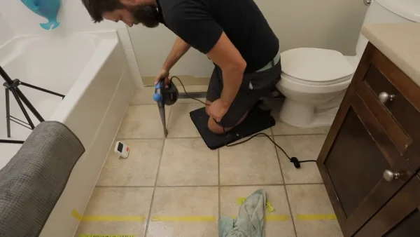 How to Clean Bathroom Tiles and Grout Using a Steam Cleaner