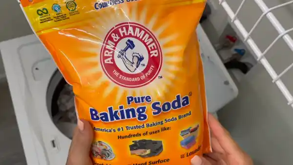 The Step-by-Step Guide to Cleaning with Baking Soda and Vinegar