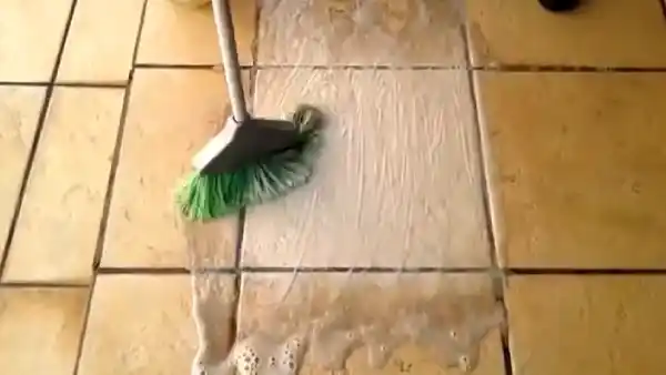 how-to-clean-bathroom-floor-with-bleach-6-steps-proven-diy