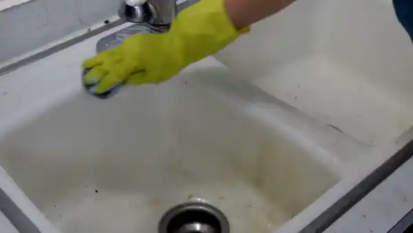 Why Do You Need to Clean Hair Dye Off Porcelain Sink