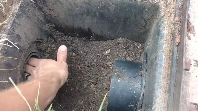 How to Keep a French Drain From Clogging