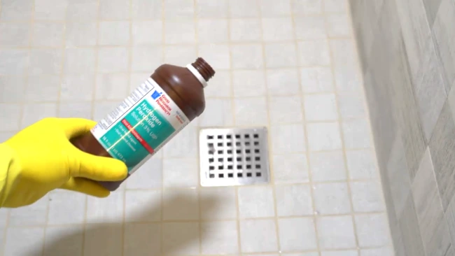 Will hydrogen peroxide unclog a drain