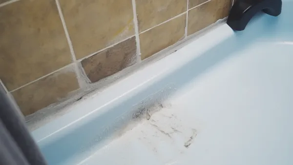 How Do You Clean Mold From Bathtub Caulk