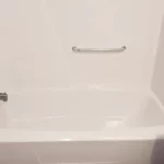 How to Clean Enamel Bathtub