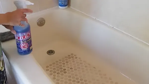 How to Clean Enamel Bathtub- Step-By-Step Guide