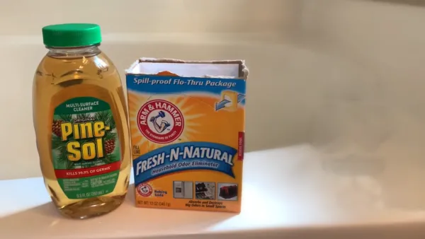 Can you mix vinegar with Pine Sol and baking soda