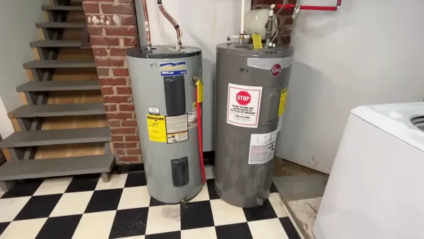 Is it safe to put vinegar in a hot water heater
