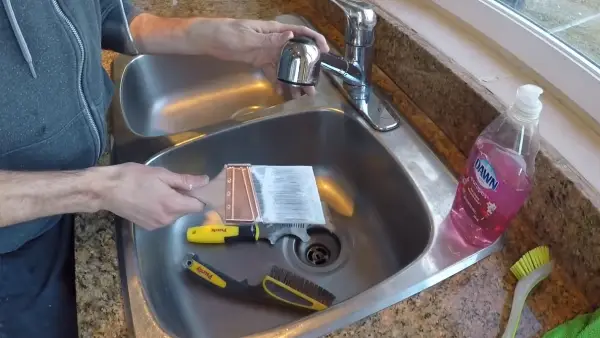 How Can You Wash Latex Paint Brushes in the Sink: Follow the Steps