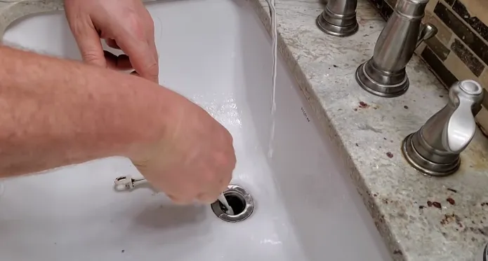 How to Unclog Oil in Sink